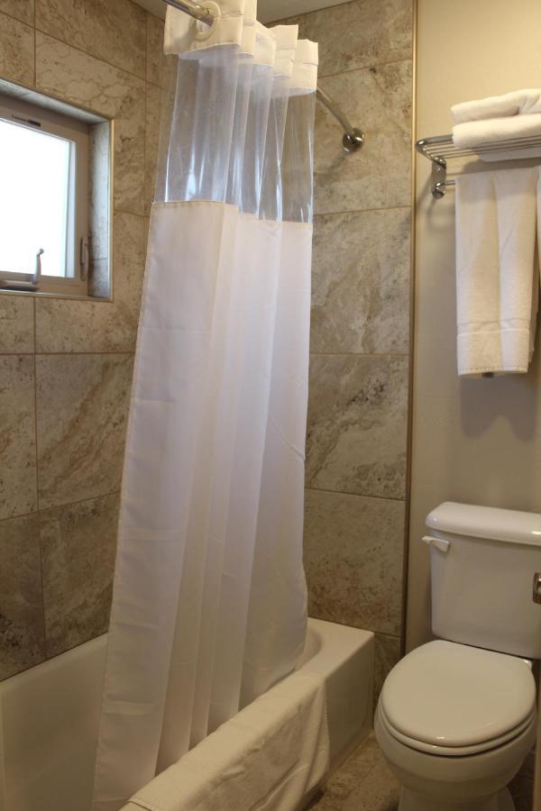 Bell & Main Alamosa Studio Suite-Walking Distance To Downtown Buitenkant foto